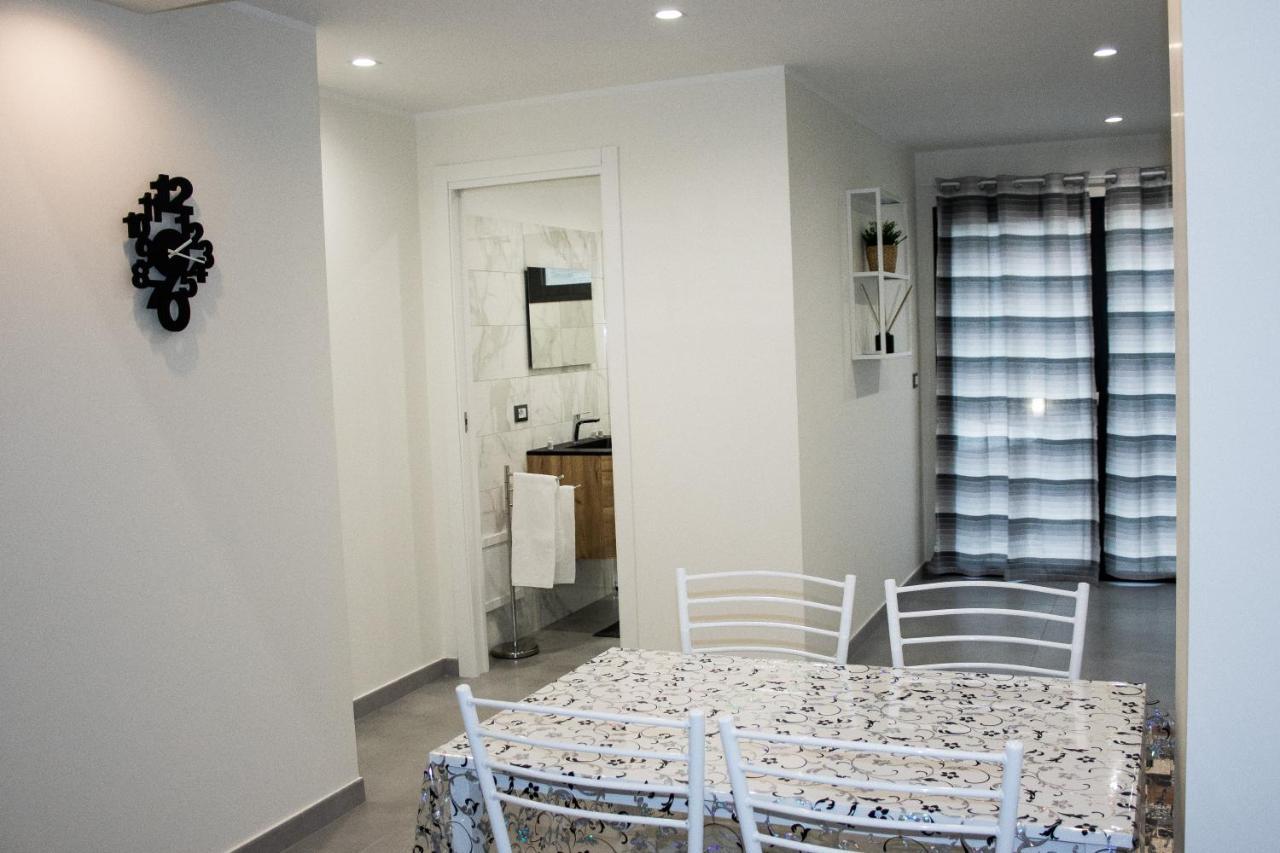 Suite Meghan Home Catânia Exterior foto